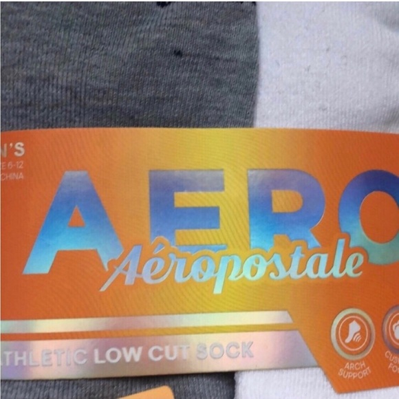 New Socks Aeropostale Package 8 Pairs Mens Gray & White Athletic Low Cut Socks - Picture 8 of 14